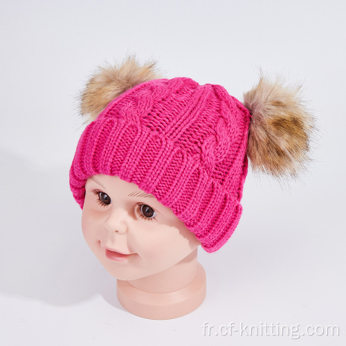 Chapeau tricoté en couleur solide pour l'enfant